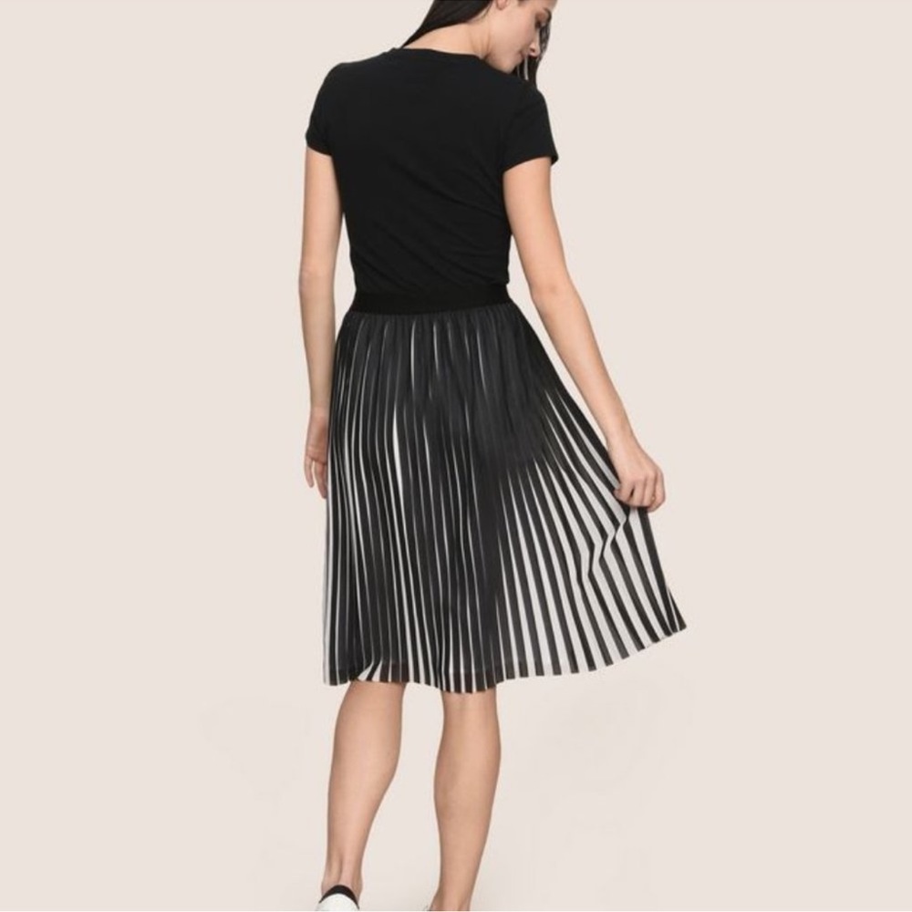 NWT A/X Armani Exchange Black Metallic Pleated Midi Skirt- Women’s Size 8